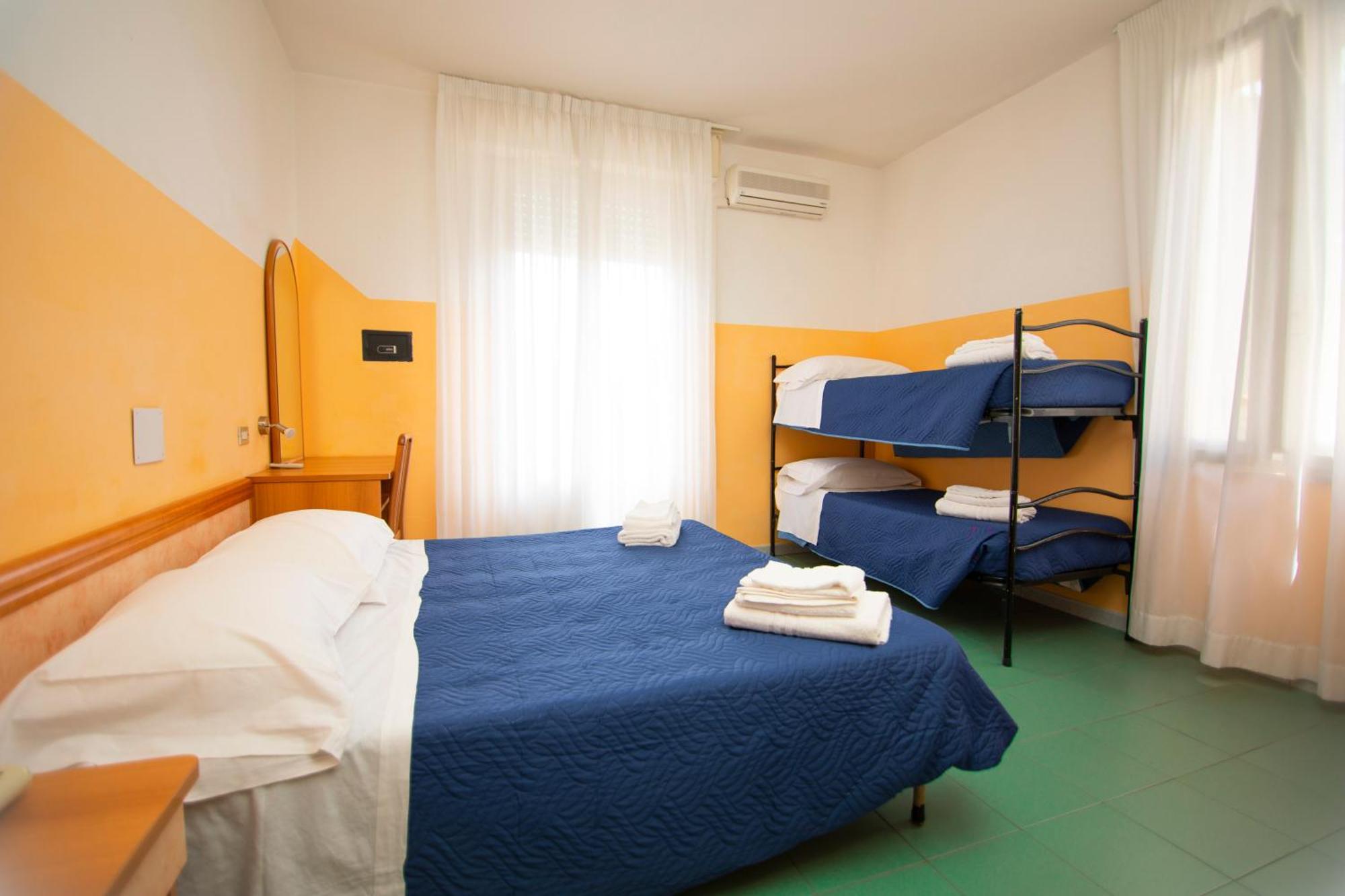 Hotel Montebello Riccione Exteriér fotografie